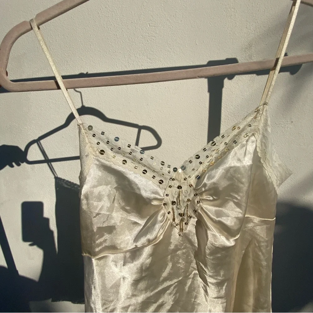 Y2K Fairy Ivory Satin Gold Sequin Beaded Cami Tank Top Size Medium - Picture 4 of 9